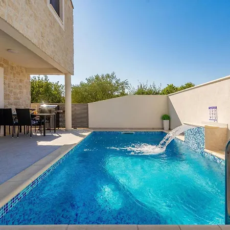 Villa Dina Zaton (Zadar)