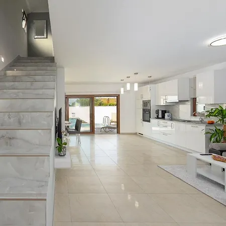 Dina Villa Zaton (Zadar)
